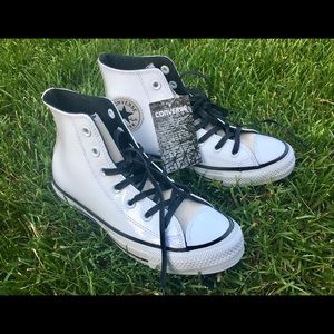 💯Authentic Converse Chuck Taylor All Star Leather
